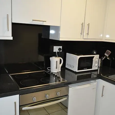 Apartment Central By Premier City