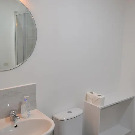 Apartment Central By Premier City