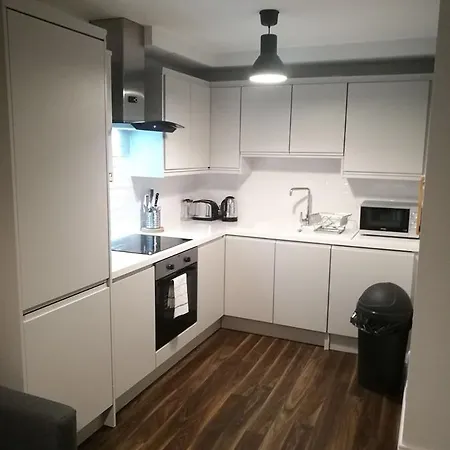 Apartment Central By Premier City *